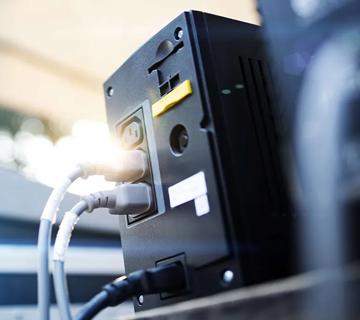 علت روشن نشدن یو پی اس