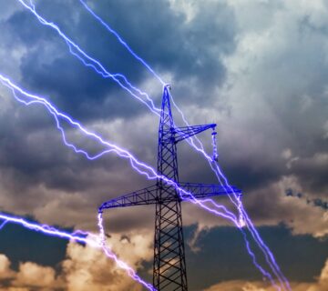 محافظت از تجهیزات در هنگام رعد و برق با استابلایزر